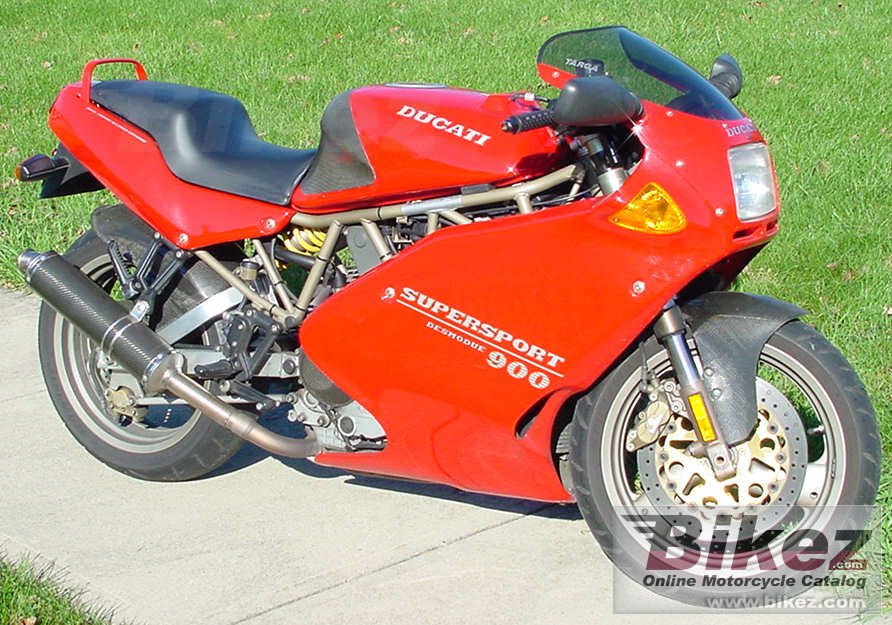 Big File Photo 900 ss picture and wallpaper from Bikez.com